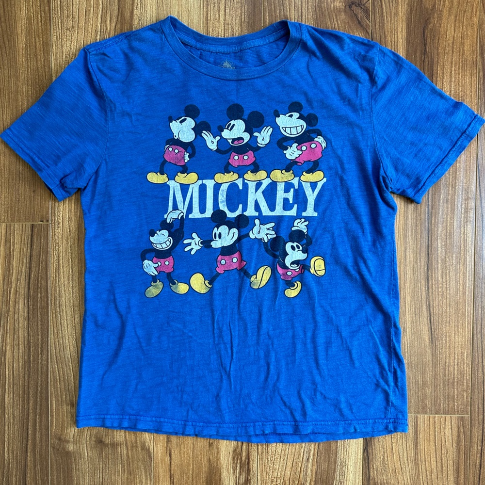 Mickey Mouse Expressions Men’s Small T Shirt